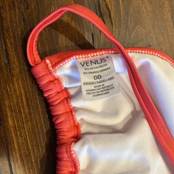 Venus bikini with cover up shorts. - Picture 5 of 7